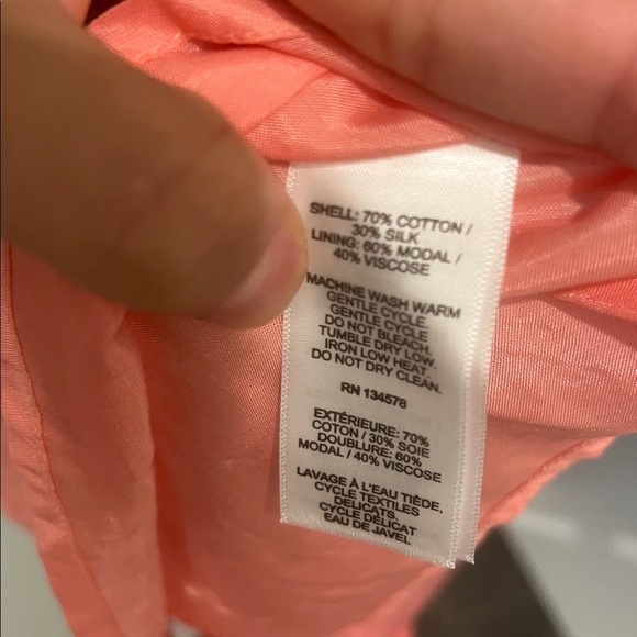 NWT Vineyard Vines Silk Tiered Maxi Dress with puffed sleeves in Cayman Coral - Picture 8 of 8